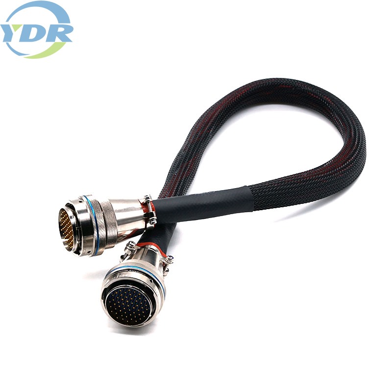 वायर कनेक्टरचे भाग कोणते आहेत?